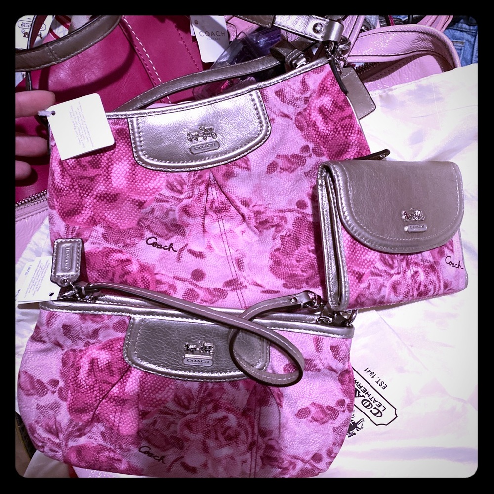 🎉HP🎉 Coach NWT 4pc pink wallet purse crossbody - Picture 6 of 12